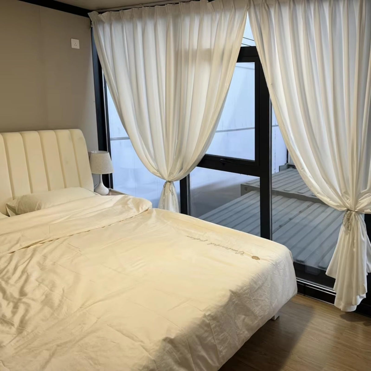 Folding Prefab Tiny Home for Sale,20ft/40ft Tiny Home with 2 Bedrooms Tiny House to Live in for Adults, Mobile Container House with Kitchen and Bathroom Generic