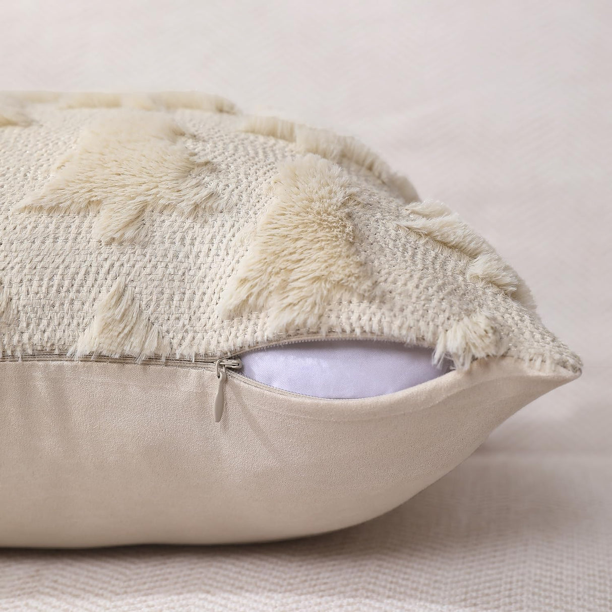 DFXSZ Christmas Tree Pillow Covers 18x18 inch Set of 2 Christmas Decoration Beige Soft Plush Faux Fur Jacquard Throw Pillows for Bedroom Sofa Holiday Festivals Winter Home Decor PTK006C18 DFXSZ