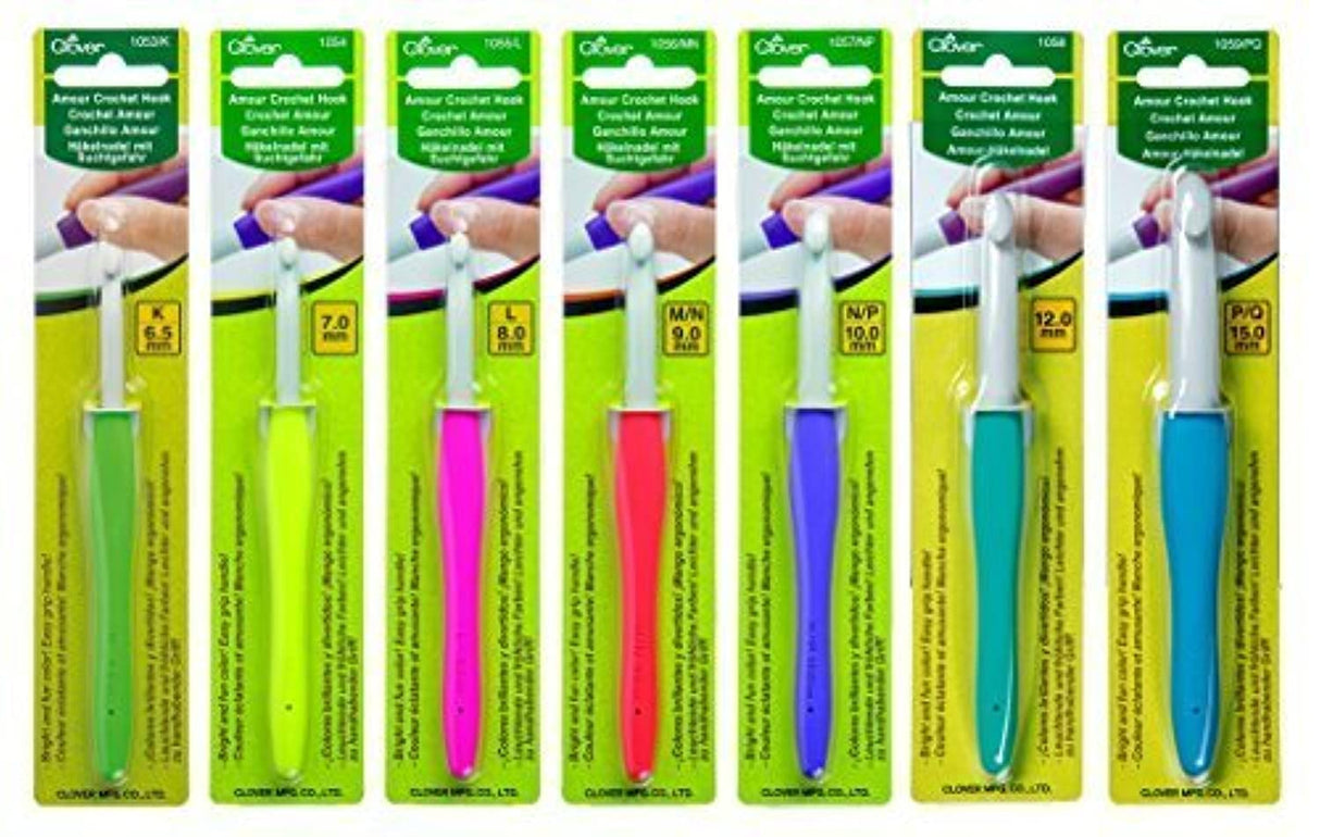 Clover Amour Crochet Hooks - Set of 7 - For Working with Thick Yarns Clover