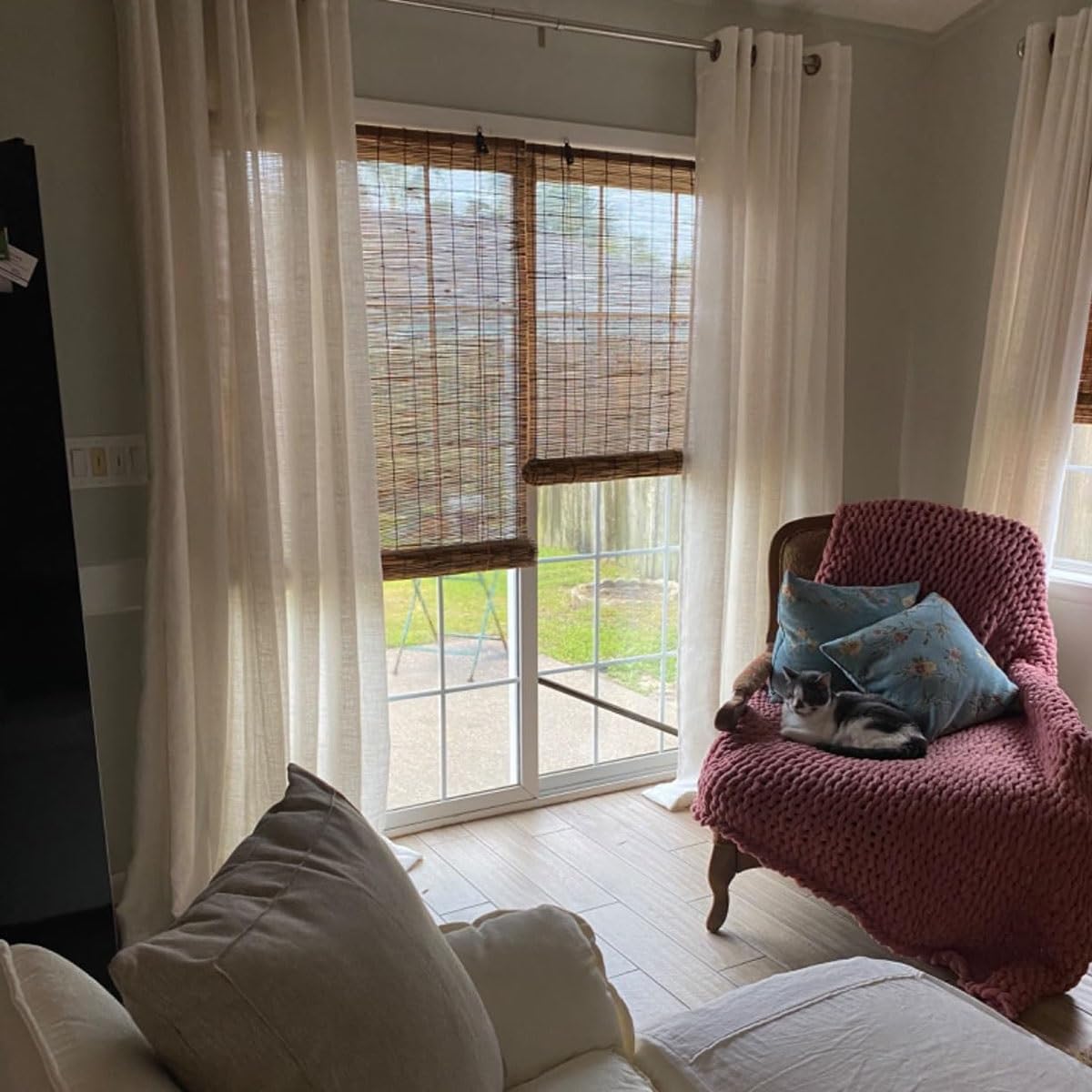 Retro Bamboo Roll Up Blinds 20" 28" 30" 36" 40" 46" 55" 68" 75" Waterproof Bamboo Shades for Indoor/Outdoor Patio, Cordless Reed Roller Shades with Lifter, Blackout Privacy Curtains(70" W x 48" H) KAKVSRBPER