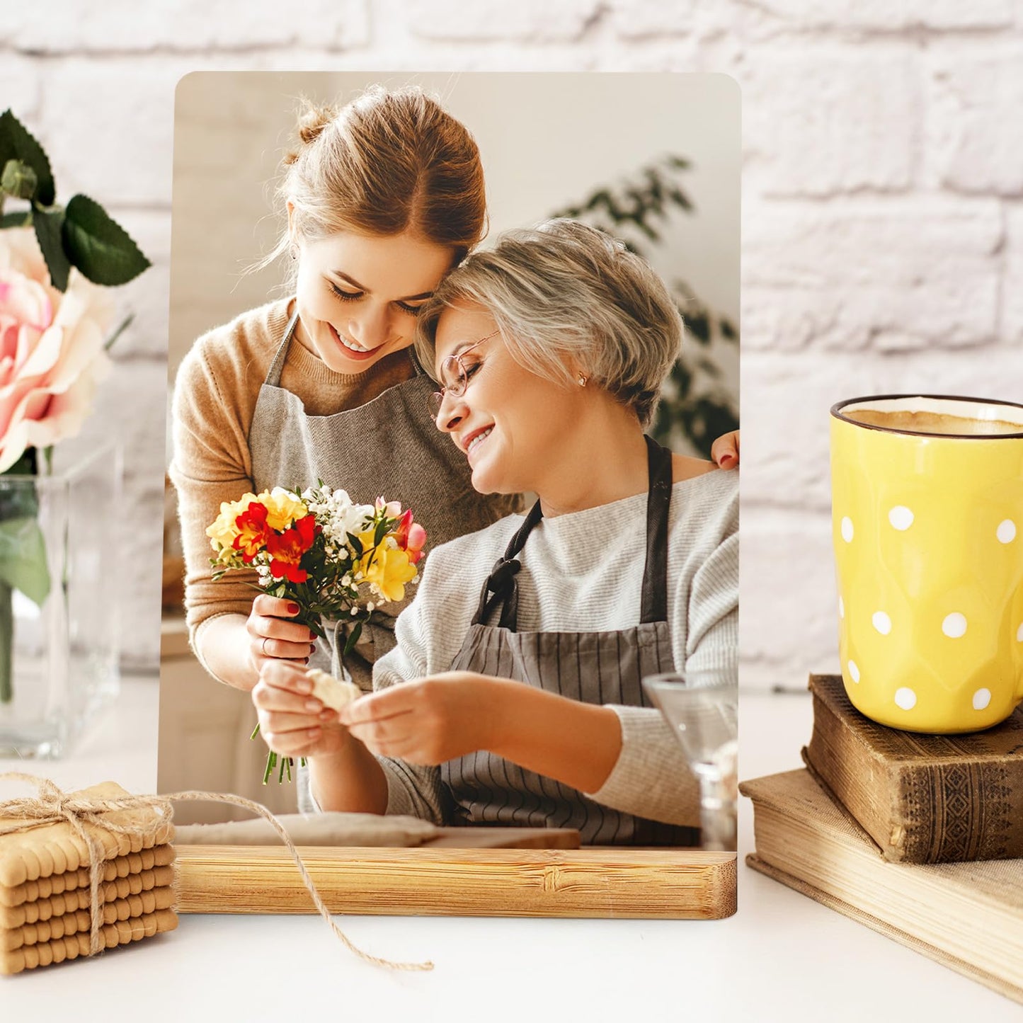 Vercraft 6 Pack Sublimation Photo Frames Blanks 5" x 7" Heat Transfer Metal Picture Frames with Wood Base DIY Photo Prints for Mother's Day Wedding Heat Press Machine Printing