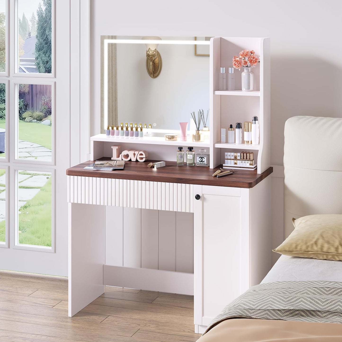 Vanity Desk with Mirror and Light, Makeup Vanity Table Dresser, Bedroom Dressing Table with LED Lighted Mirror Brown White