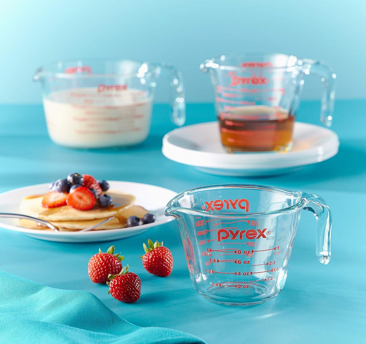Pyrex 3 Piece Measuring Cup Set, Includes 1, 2, and 4 Tempered Glass Liquid Measuring Cups, Dishwasher, Freezer, Microwave, and Oven Safe, Essential Kitchen Tools Pyrex