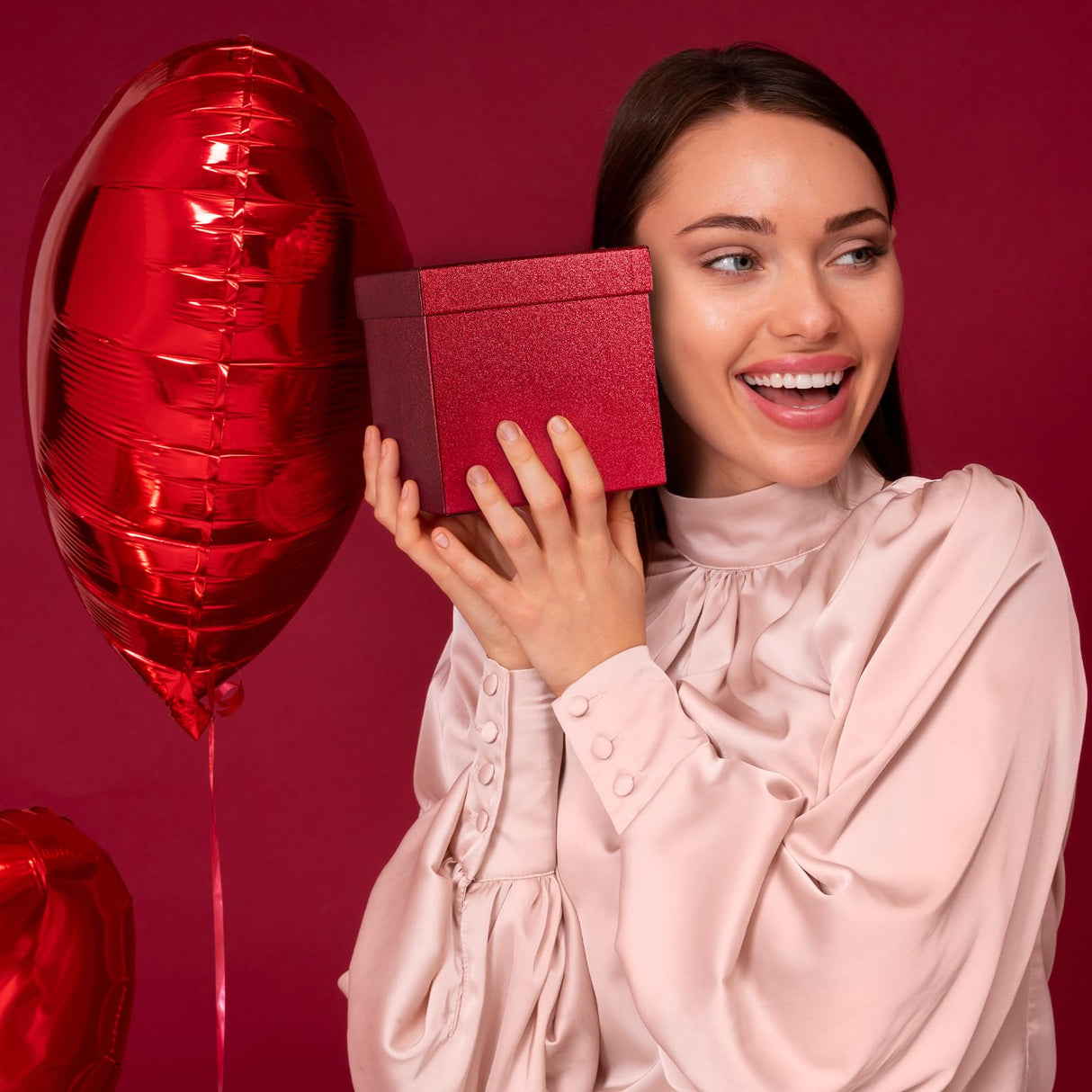 UNIQOOO 5Pcs Red Glitter Xmas Gift Box Set with Lid, Assorted Size, Square Nested Wedding Keepsake Boxes, Holiday Paper Box Tower For Birthday Party, Mother's Day Gift Wrap Packaging UNIQOOO