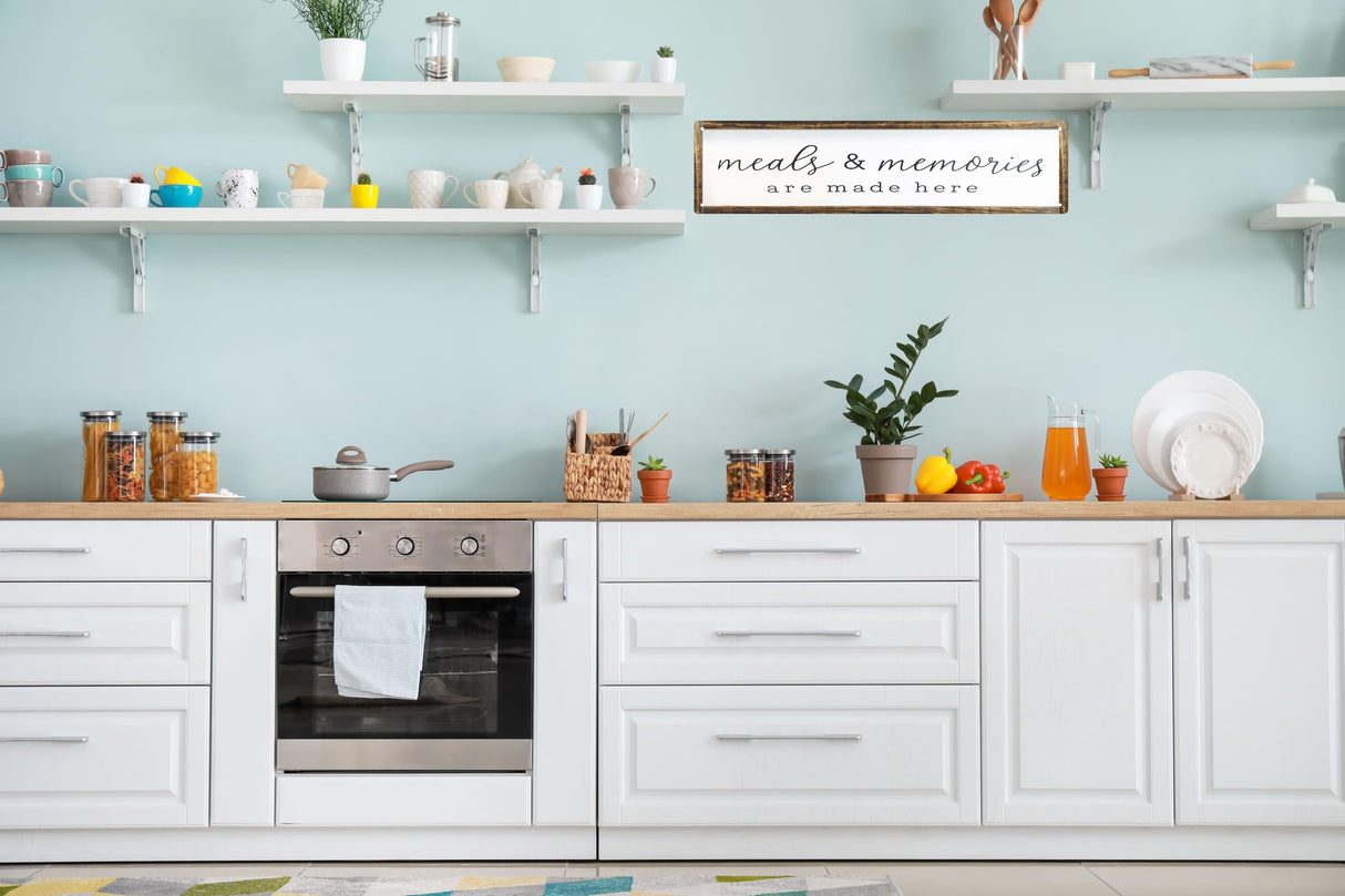 CSWLJS Farmhouse Kitchen Wall Decor Meals and Memories Are Made Here Sign Rustic Metal Kitchen Signs Dinning Room Wall Decor 4x16 In CSWLJS