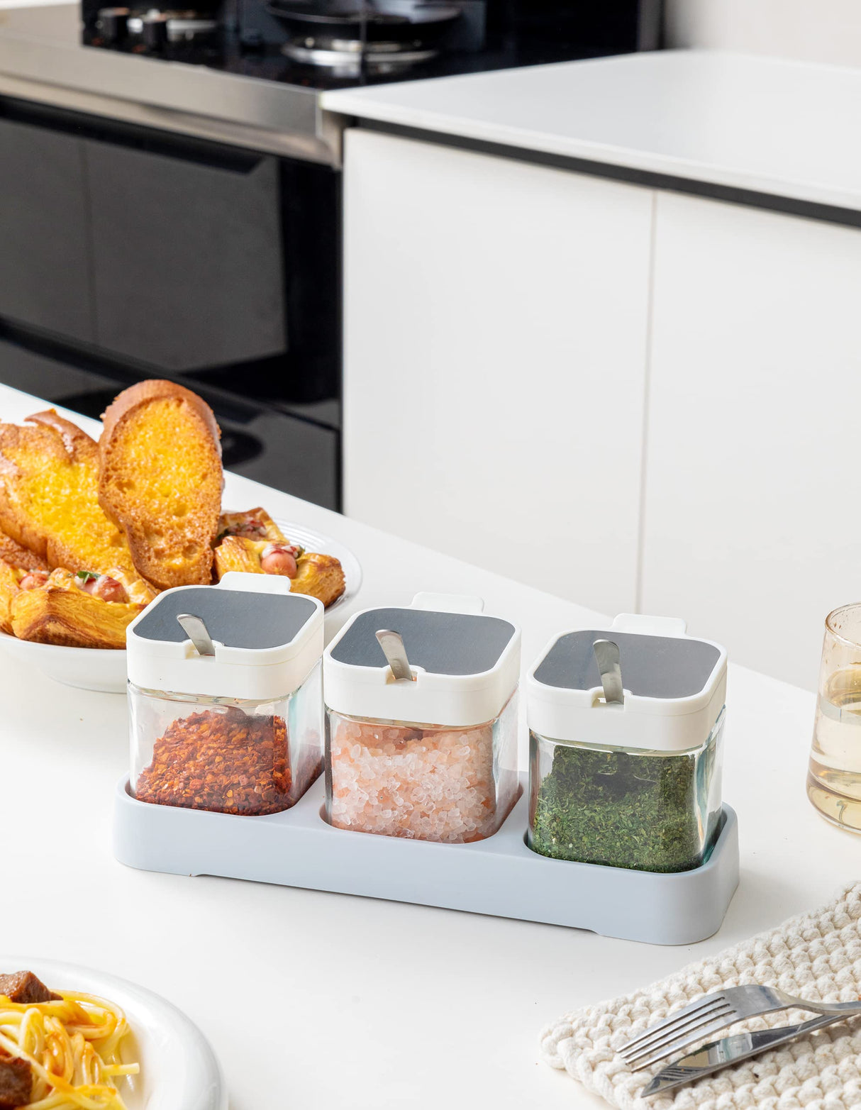 Mlici 8.6 oz Condiments Container Seasoning Jars, Kitchen Spicy Jars with Lids and Spoons, Tea Coffee Sugar Canisters Glass Spice Box, Set of 3, White Mlici