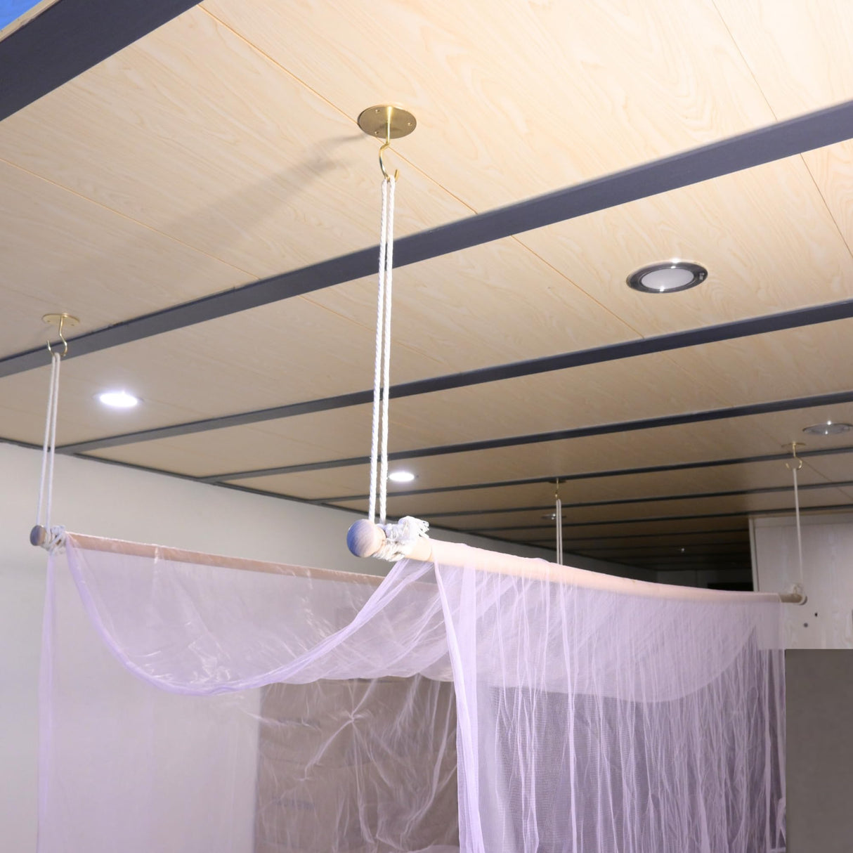 Beyeutao Wood Bed Canopy Frame 63 inches Bed Curtains Frame Solid Wooden Bed Poles Hanging Bed Poles Canopy Bed Frame Play Tent Frame Suitable for All Beds. Beyeutao