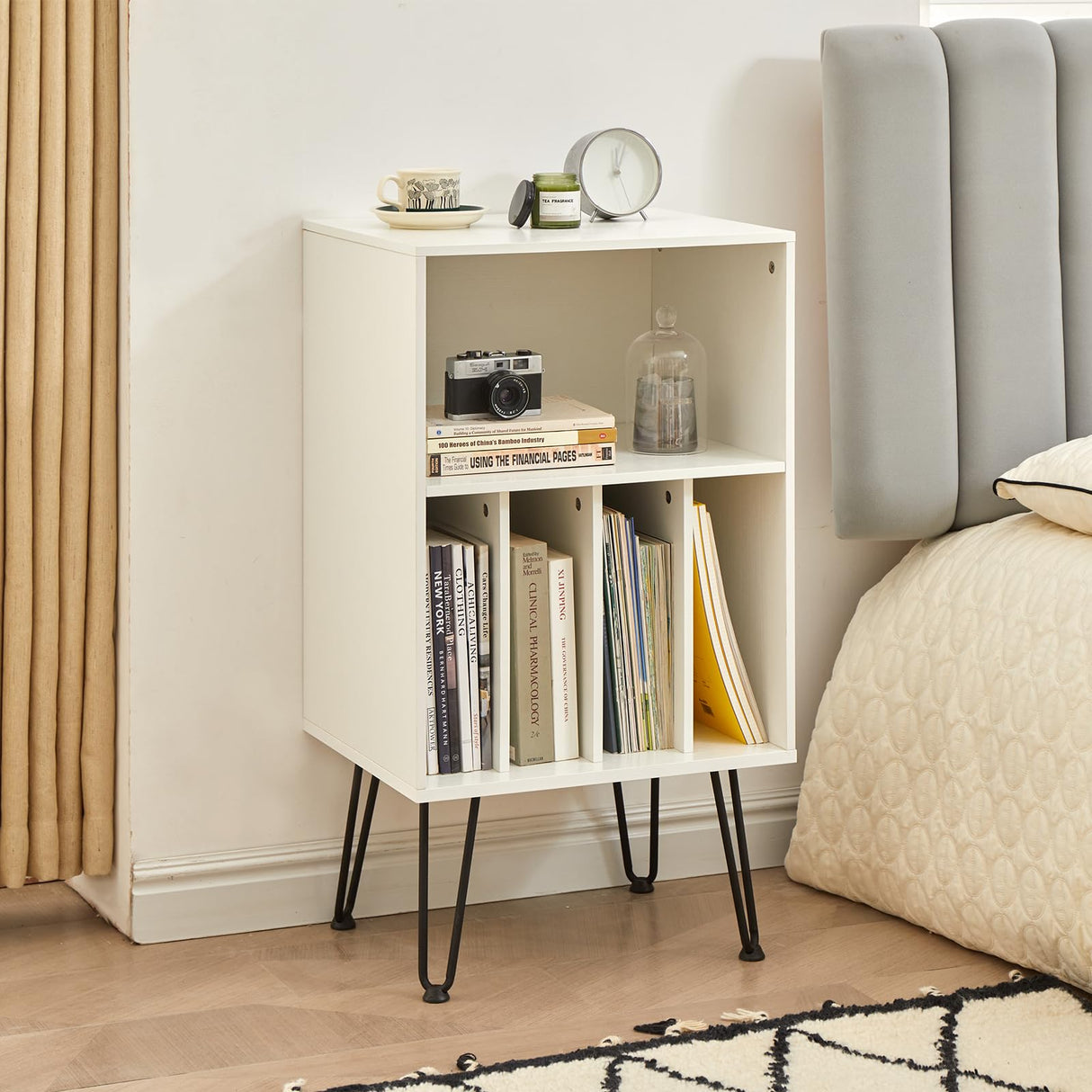 Leesingdo Record Player Stand with Vinyl Storage, Cabinet Holds Up to 150 Albums, End Table for Turntable, Living Room, White Leesingdo