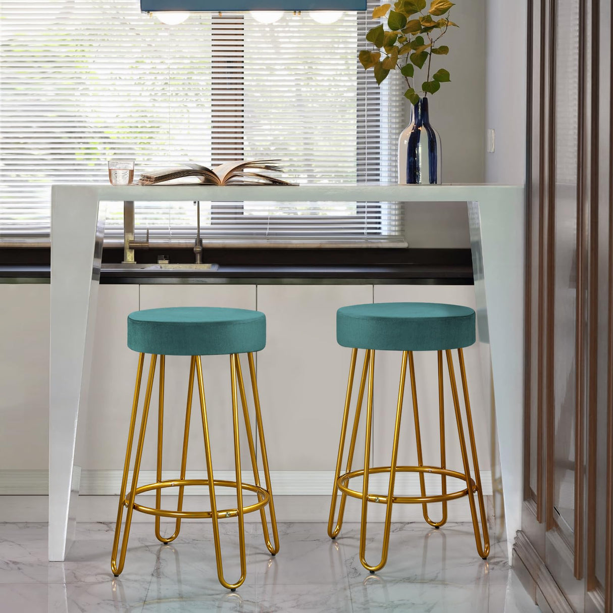 Yaheetech Bar Stools Set of 4, Velvet Round Counter Stools, Backless Counter Height Bar Chairs with Golden Legs for Kitchen Dining Room Pub Cafe, Peacock Blue Yaheetech