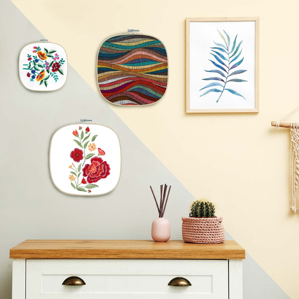 Caydo 3 Pieces 3 Sizes Square Embroidery Hoops Adjustable Circle Cross Stitch Hoop Embroidery Frames for Sewing, Needlework, DIY Embroidery Craft Caydo