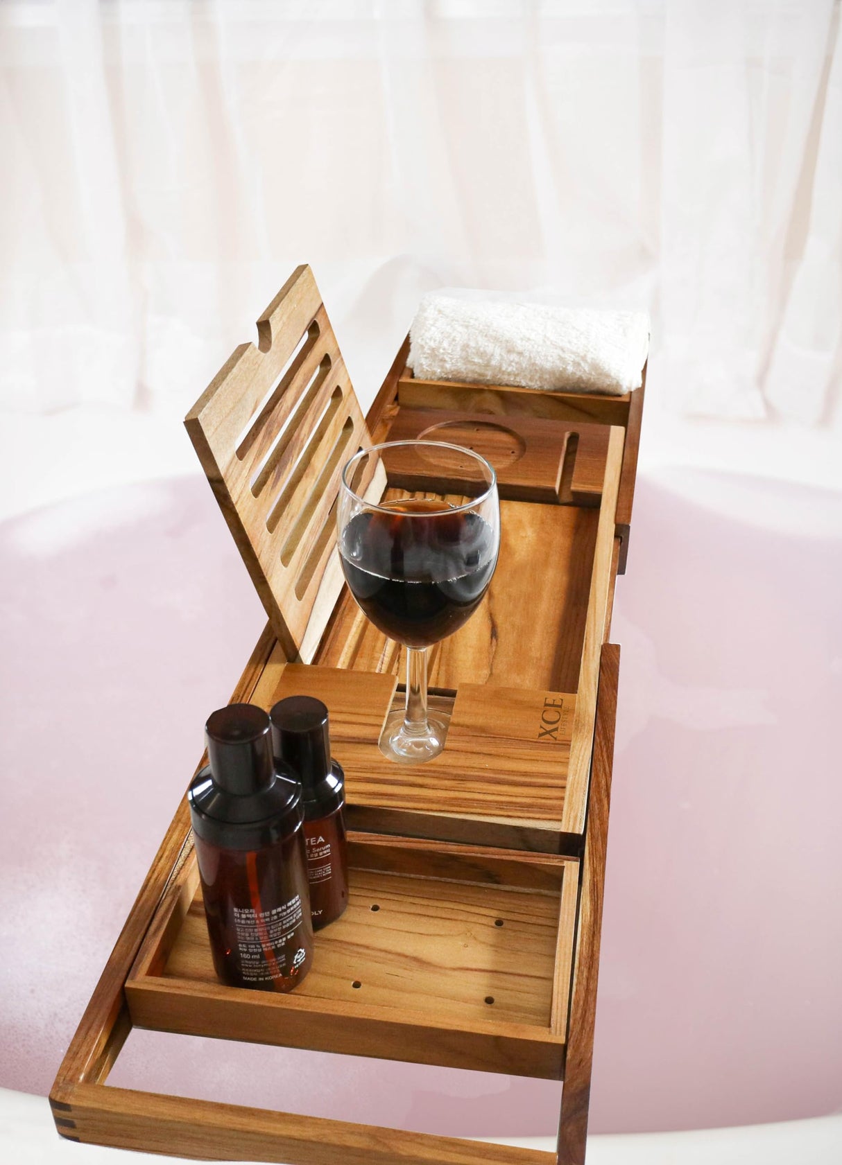 XcE Teak Bathtub Tray Expandable to 105cm with Solid Book Stand and Soap Tray, Teak XcE