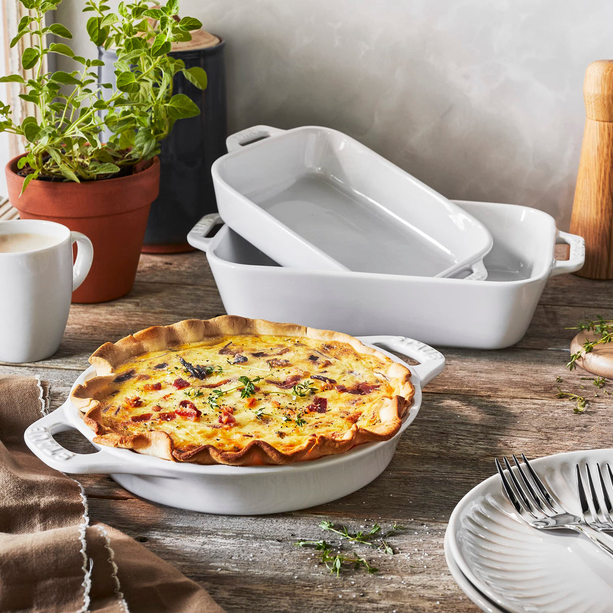 STAUB Ceramics Bakeware-Pie-Pans Dish, 9-inch, White STAUB