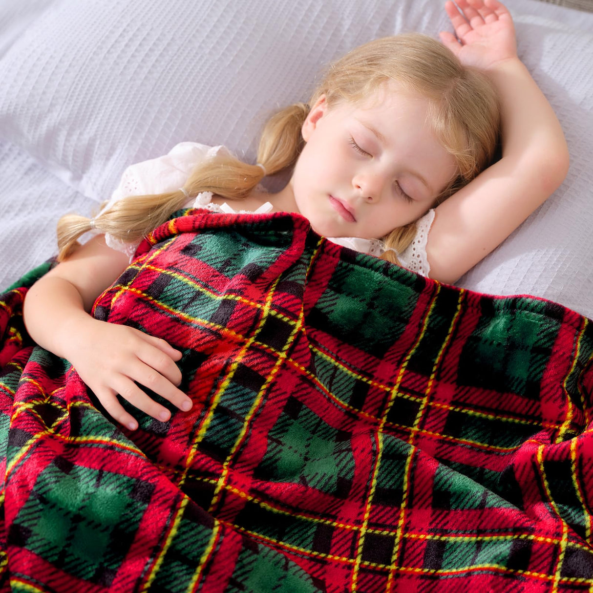 Touchat Fleece Throw Blankets, Buffalo Plaid Throw Blanket for Couch Sofa Bed, Soft Warm Fuzzy Cozy Plush Checkered Blanket, Lightweight Farmhouse Decor (Red and Green Plaid, 50“ x60”) Touchat