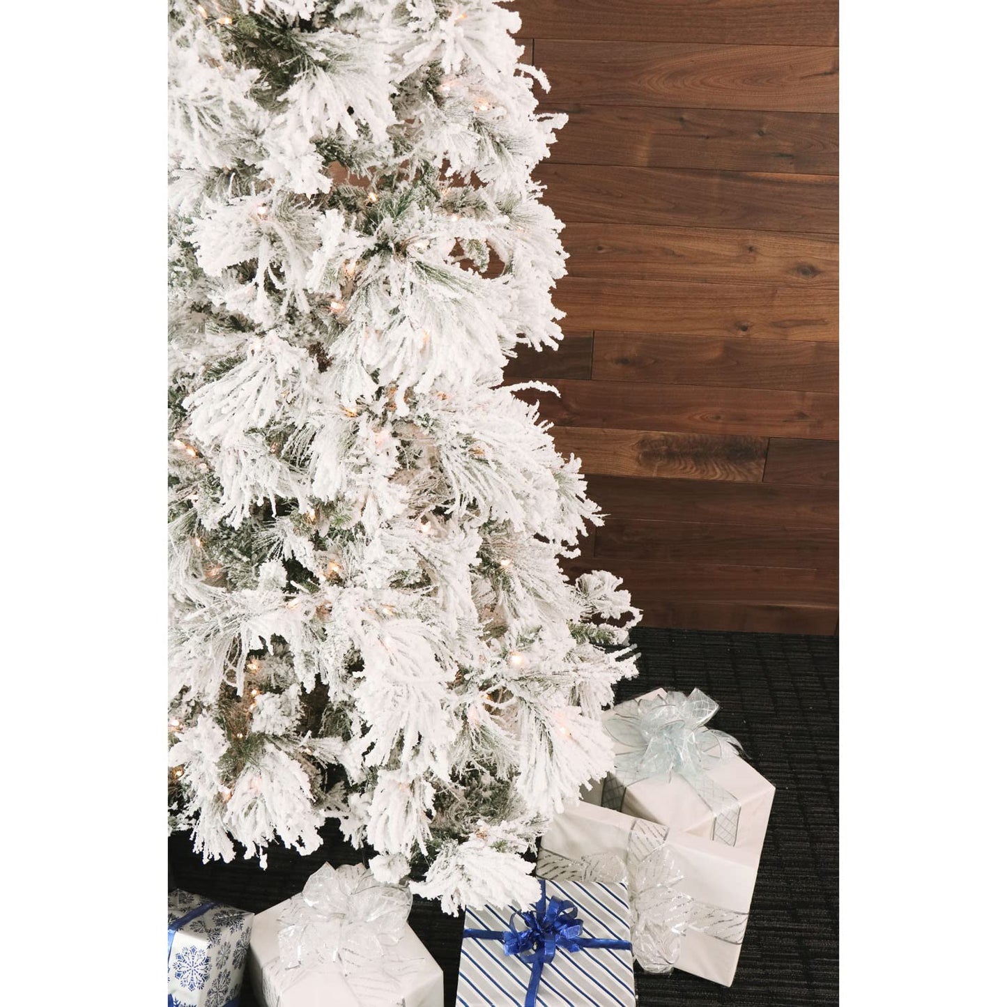 Fraser Hill Farm Snowy Flocked Pine Christmas Tree, 10 Feet Tall, Modern Tree Includes White Incandescent Smart Lights, Artificial Tree Perfect for Indoor Christmas Décor