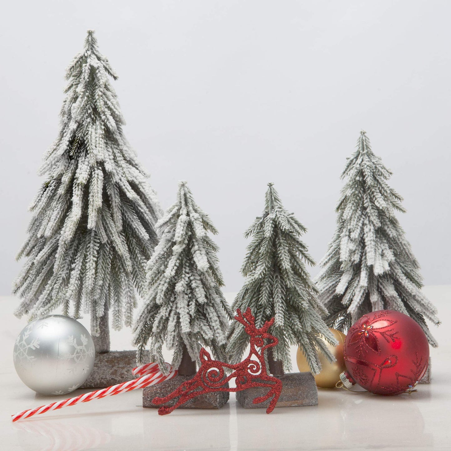 VGIA 4pcs Mini Christmas Trees Separate Spray Snow Christmas Trees with Wooden Bases