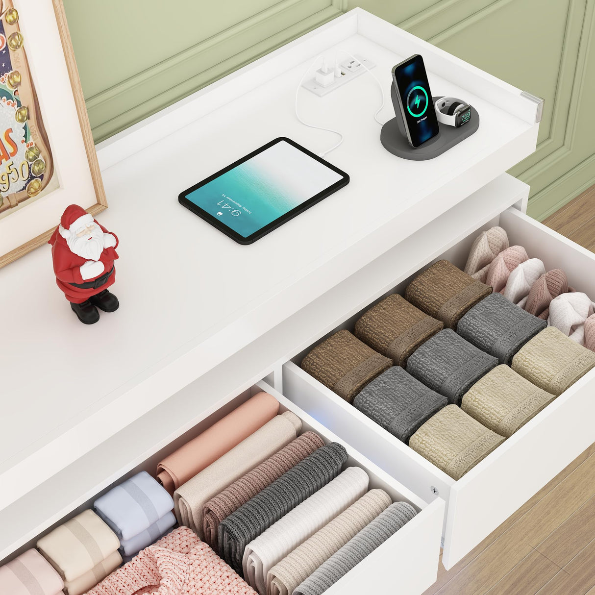 Hlivelood 9 Drawer Dresser with Power Outlet & LED Light, Modern Chest of Drawers for Closet Modern Large Dresser Organizer Cabinet for Bedroom, Living Room, White Hlivelood