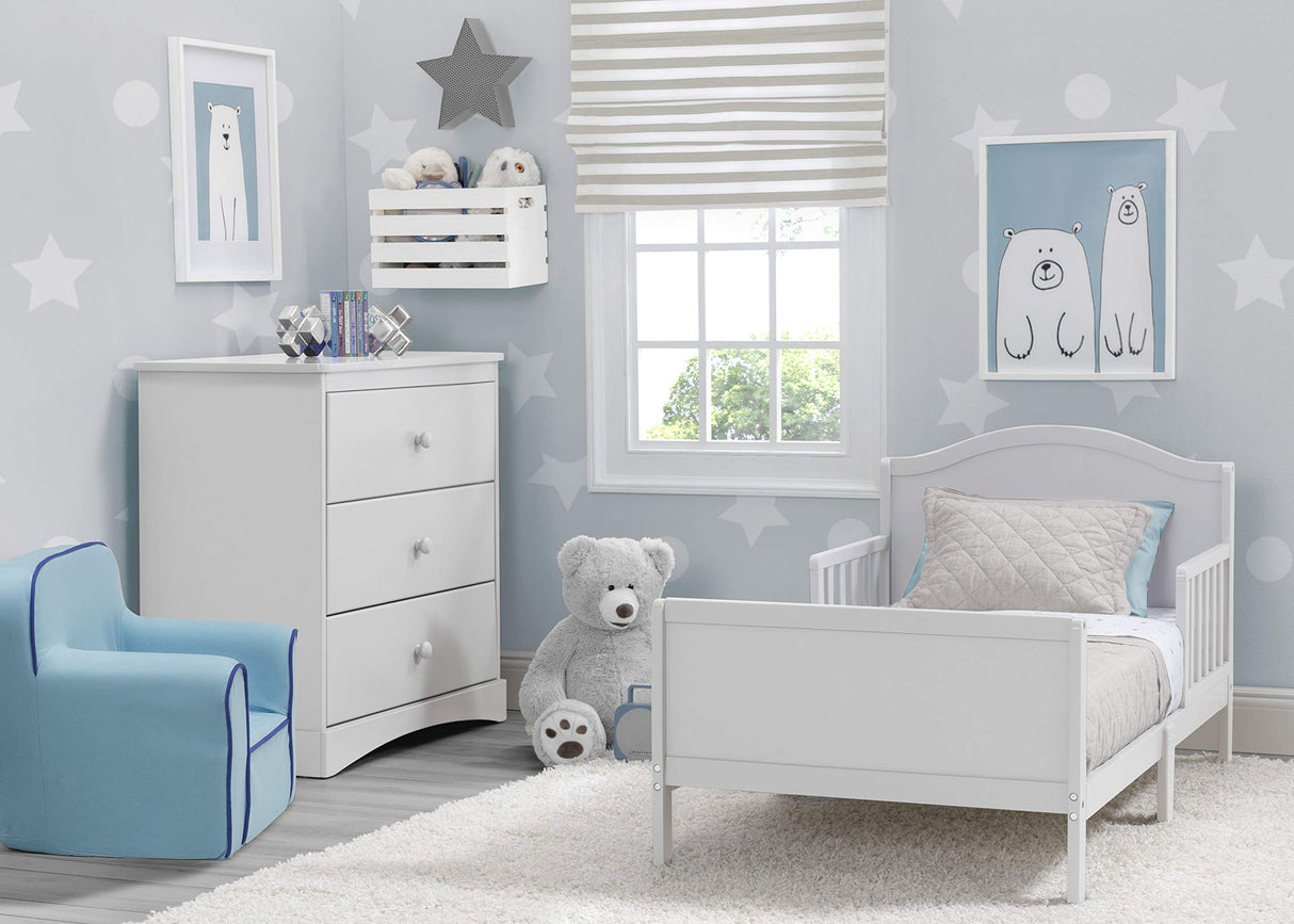 Delta Children Bennett Wood Toddler Bed - Greenguard Gold Certified, Bianca White Delta Children