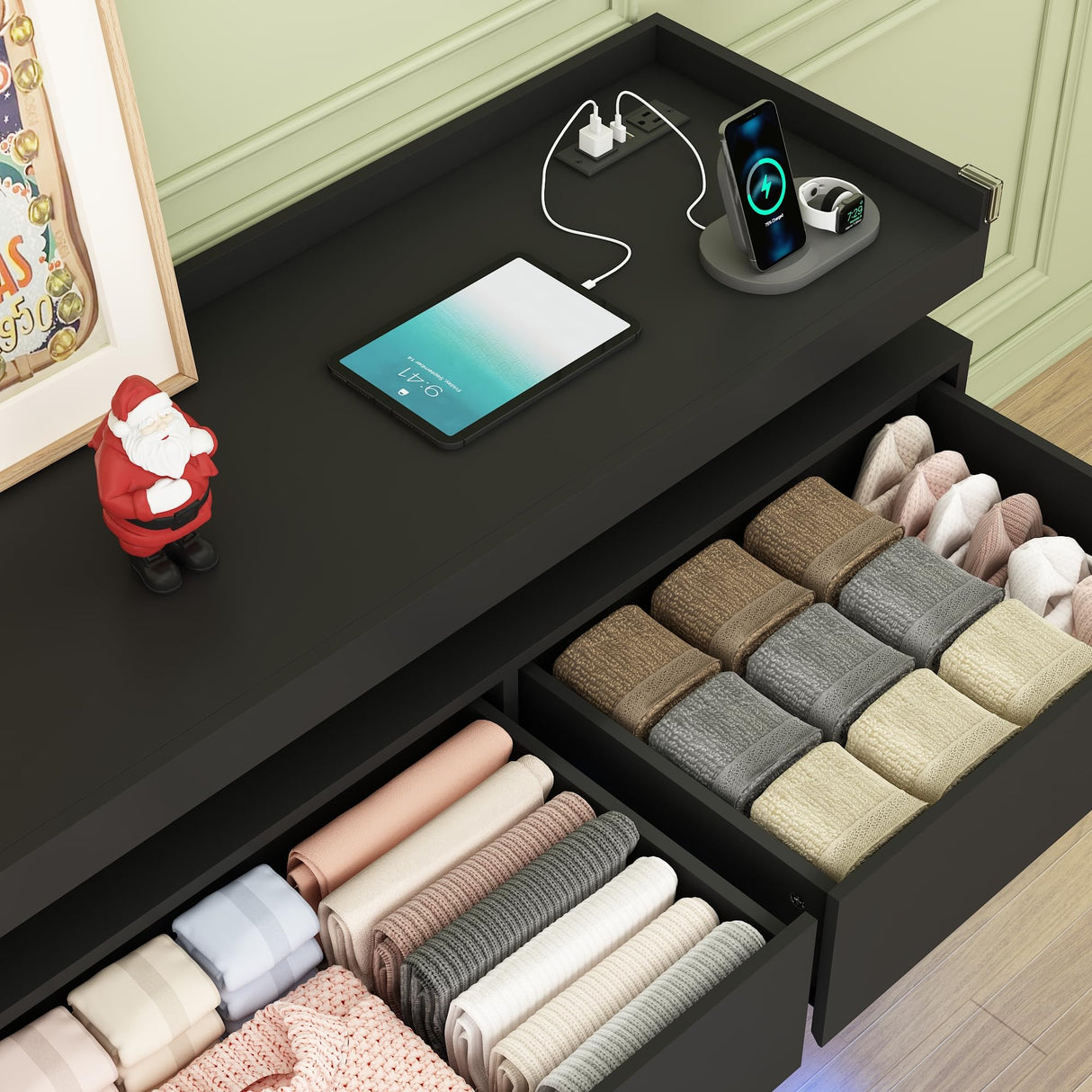 Hlivelood 9 Drawer Dresser with Power Outlet & LED Light, Modern Chest of Drawers for Closet Modern Large Dresser Organizer Cabinet for Bedroom, Living Room, Black Hlivelood