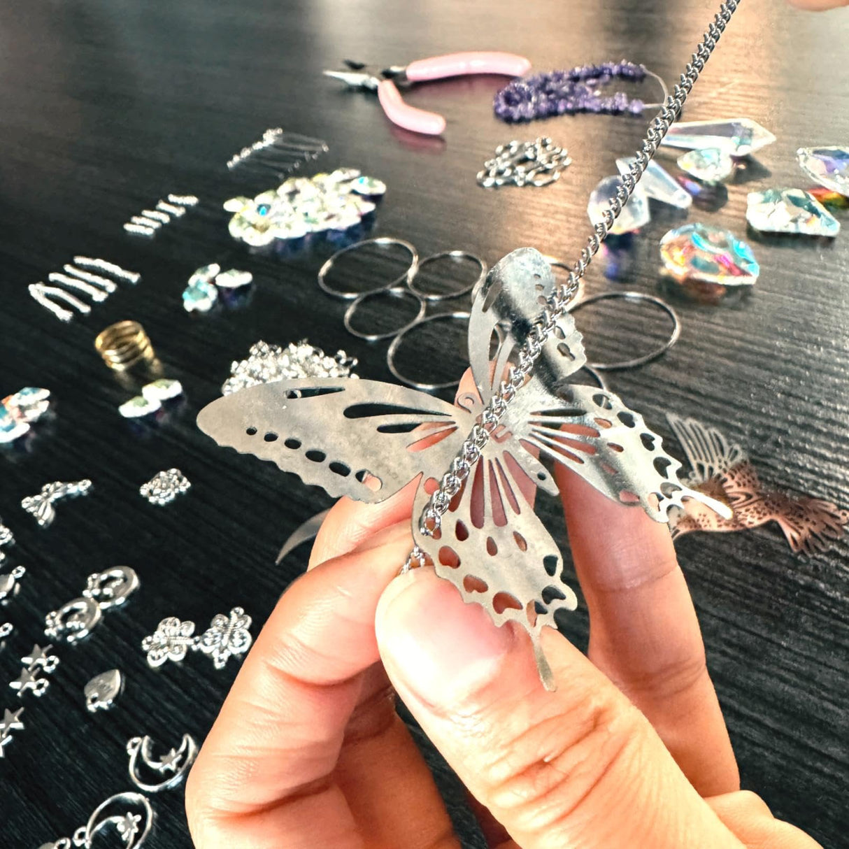 Denyskwin DIY Suncatchers Kit - 400pcs Crystal Suncatcher Set for Memorial Gifts, Home Decor & Handmade Crafts (Create Your Own Rainbow Window Art) Denyskwin