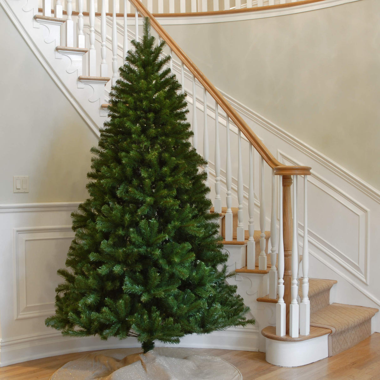 National Tree Company Artificial Full Christmas Tree, Green, North Valley Spruce, Includes Stand, 7.5 Feet National Tree Company