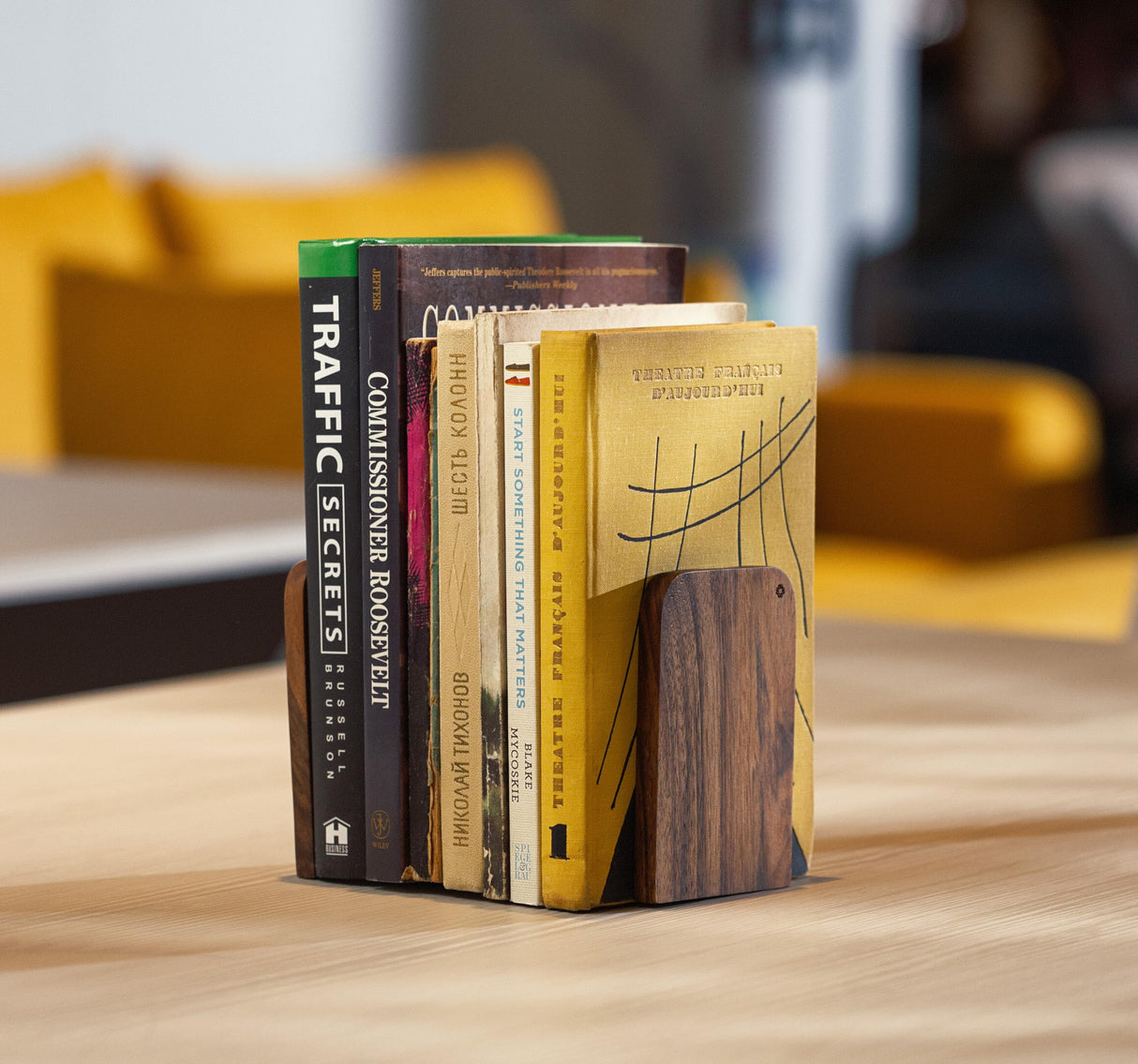 TILISMA Handmade Walnut Book Ends | Wooden Slim Bookends for Shelves Heavy Duty | Modern Wood Bookend for Shelf | Decorative Book Stopper | Reading Accessories TILISMA