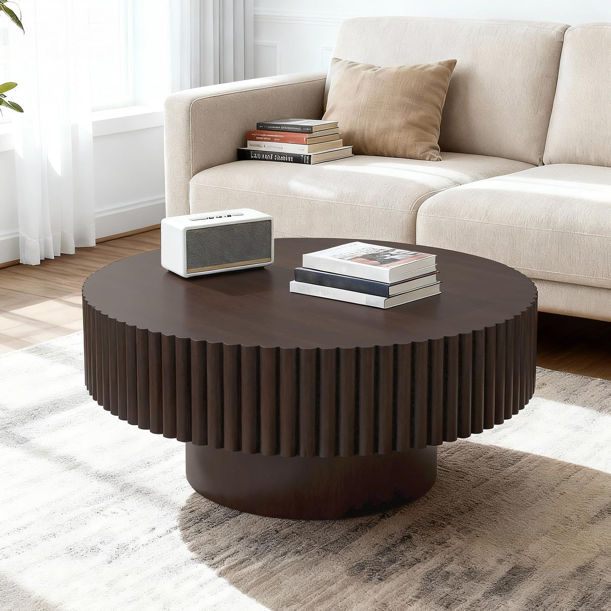 Rovibek Fluted Round Coffee Table, 31.5" Modern Wooden Coffee Table with Fluted Base, Circle Accent Center Table for Living Room Apartment Office Small Space, Easy Assembly (Brown) Rovibek