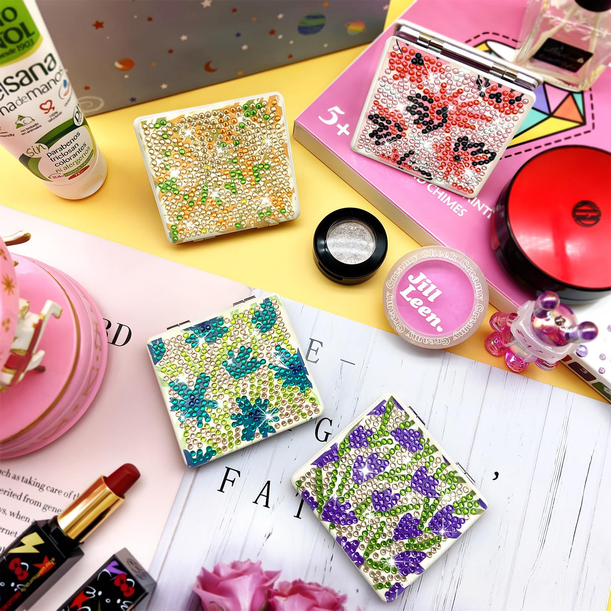 FILASLFT Diamond Art Mirror, 4 Pcs Diamond Painting Mirror, Flower Diamond Painting Compact Mirror, Portable Magnifying Folding Purse Mirror FILASLFT