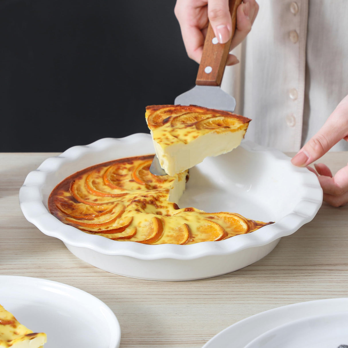 MALACASA Ceramic Pie Pan, Pie Pan for Baking 9 Inch, 40 OZ Pie Plate Round Pie Dish for Baking Fluted Pie Dish Baking Pan, Non Stick Deep Pie Dishes for Quiche, Apple Pies, Pot Pies, Tart, etc. MALACASA