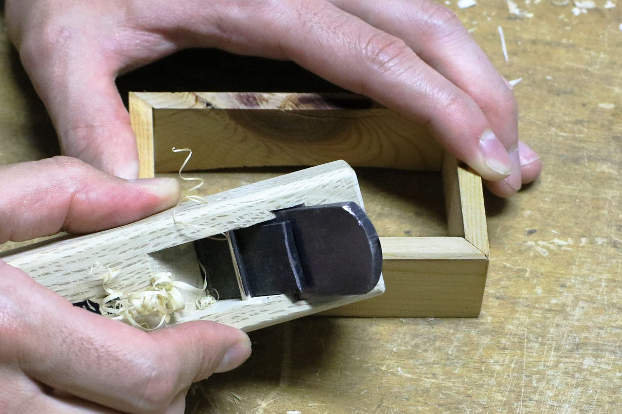 KAKURI Mini Hand Plane for Wood 24mm [Flat Sole] Made in JAPAN, Japanese Small Wood Planer Tool for Woodworking, Chamfer, Detail Work, 4.8 x 1.4 x 1.5 Inches KAKURI