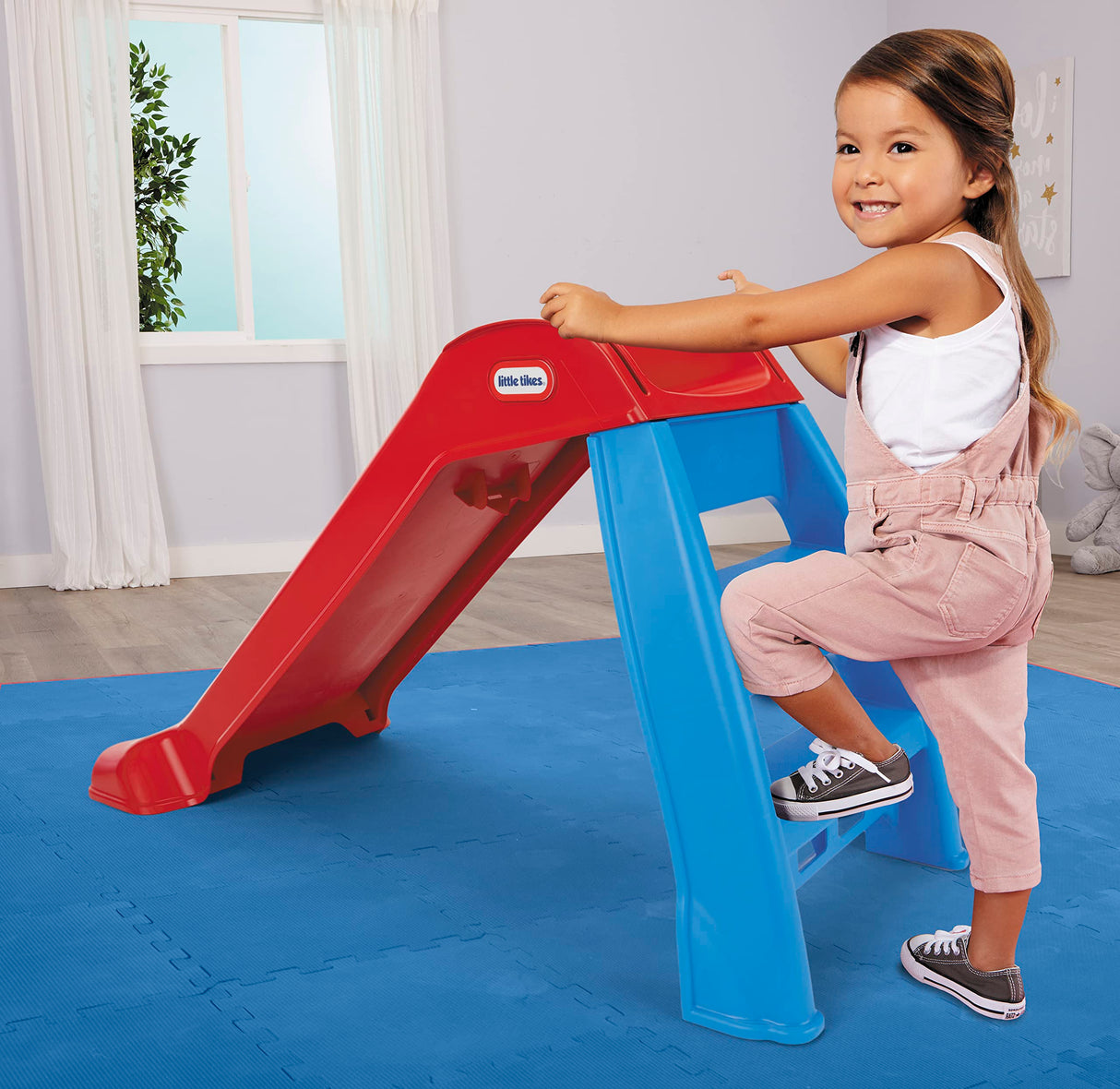 Little Tikes First Slip And Slide, Easy Set Up Playset for Indoor Outdoor Backyard, Easy to Store, Safe Toy for Toddler,Kids (Red/Blue), 39.00''L x 18.00''W x 23.00''H Little Tikes