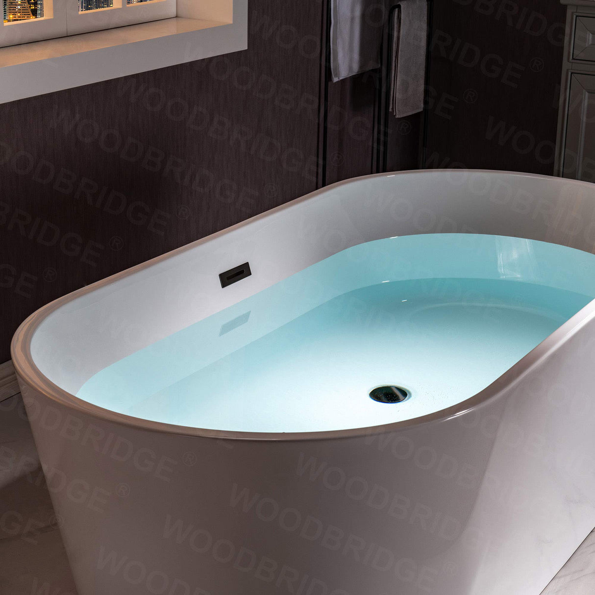WOODBRIDGE 59" Acrylic Freestanding Bathtub Contemporary Soaking White Tub with Matte Black Overflow and Drain，B0014-MB-Drain &O WOODBRIDGE