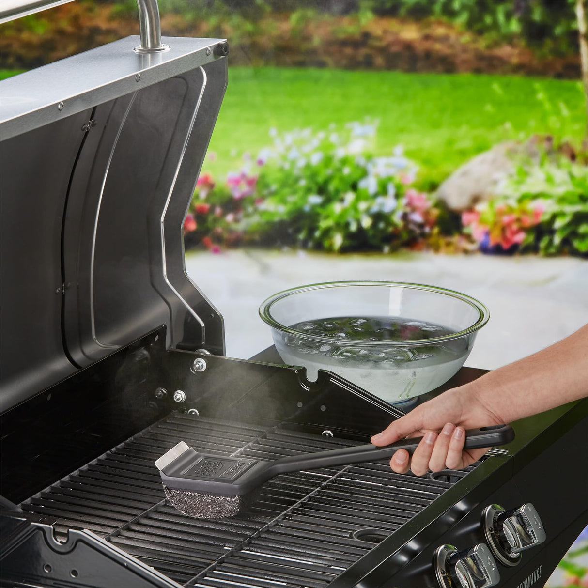 Mr. Bar-B-Q Steam Clean BBQ Brush Powered by Scrub Daddy Mr. Bar-B-Q