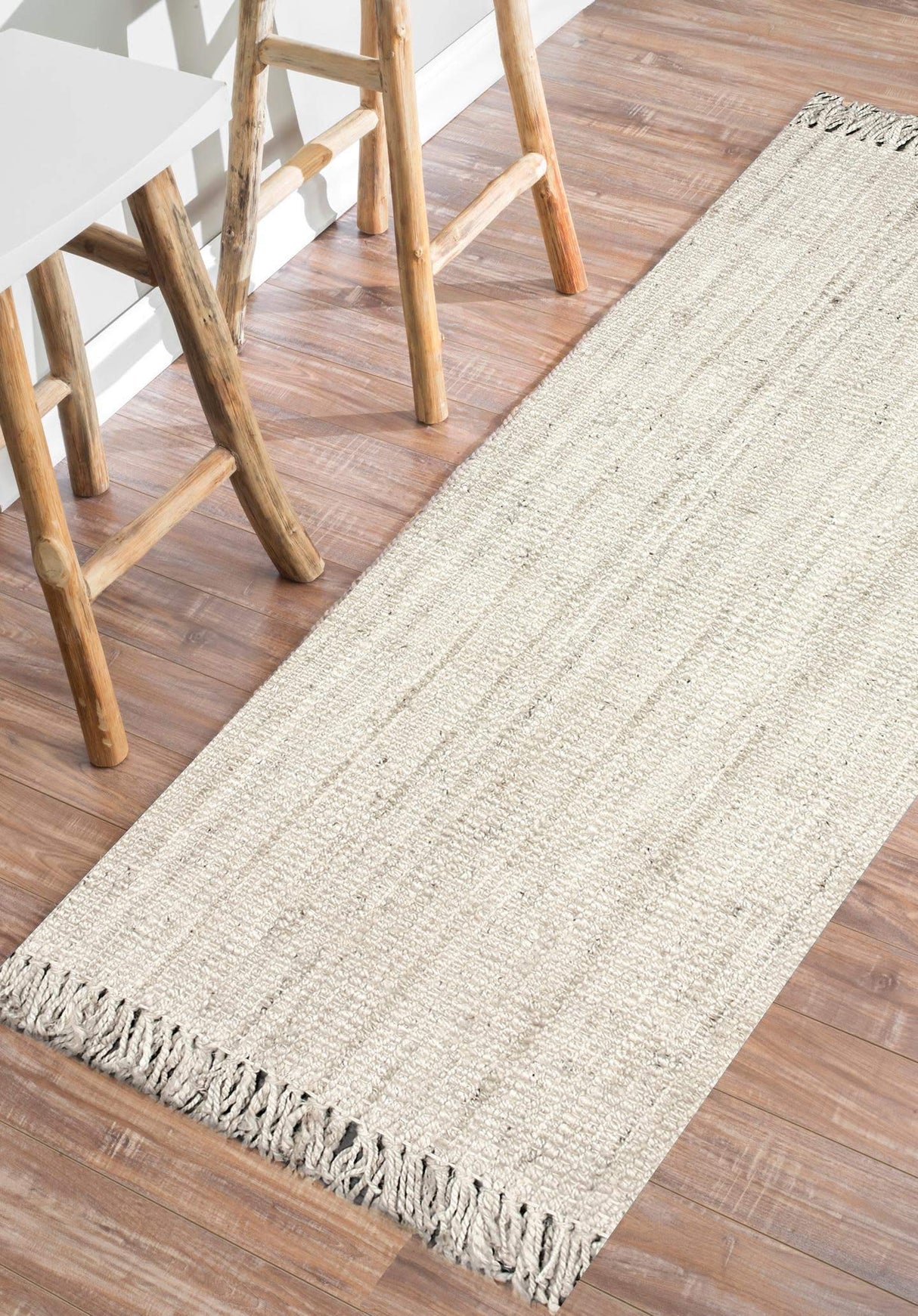 nuLOOM 5x8 Daniela Jute Tassel Hand Woven Area Rug, Off White, Solid Chunky Farmhouse Design, Natural Fiber, For Bedroom, Dining Room, Living Room, Hallway, Office, Entryway nuLOOM