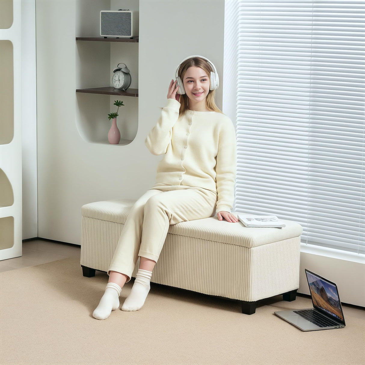 HOMCOM 44 Inches Storage Ottoman Bench, Foot Rest with Removable Lid, Legs, End of Bed Bench, Corduroy Storage Chest, Padded Seat, for Living Room, Bedroom, Entryway, Beige HOMCOM