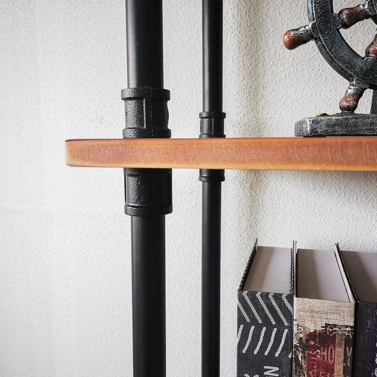 Anynice Industrial Bookshelves, Wood Pipe Bookshelf, 5 Shelf Rustic Display Storage Tall Standing Shelf Bookcase for Living Room, Kitchen, Office (Weathered Brown, 29.5" L x 11.8" W x 70" H) Anynice