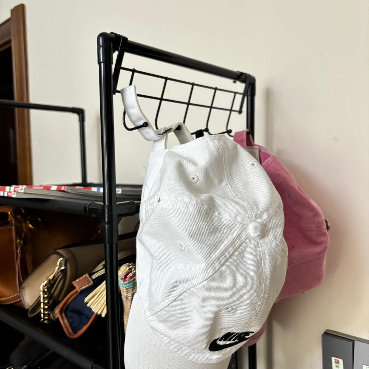 Cuandte 10 Tier Shoe Rack, Tall Narrow Shoe Rack for 20-25 Pairs of Shoes, Removable Stackable Metal Shoe Storage Rack, Non-Woven Fabric Shelves, Easy to Assemble, for Closet Entryway Bedroom Cuandte