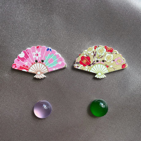 4 Pieces Fan Needle Minders, Magnetic Needle Nanny, Cross Stitch Embroidery Needlework Accessories DPXWCCH