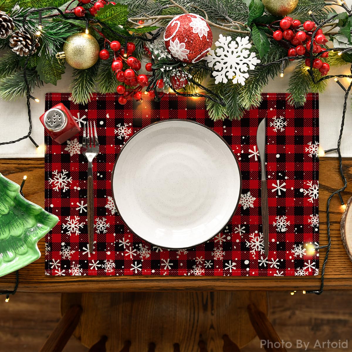 Artoid Mode Red and Black Buffalo Plaid Christmas Placemats for Dining Table, 12 x 18 Inch Seasonal Winter Xmas Snowflakes Holiday Rustic Vintage Thanksgiving Washable Table Mats Set of 4 Artoid Mode