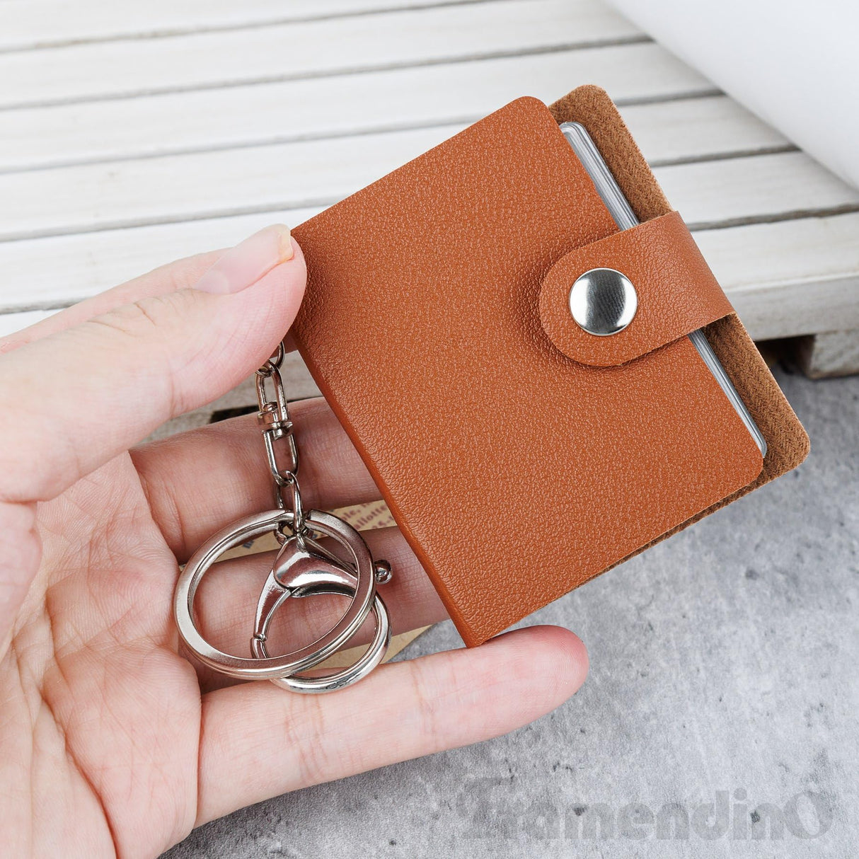 Framendino, Sublimation Mini Scrapbook Blanks Photo Album Keychain with 20 Pack Blank Photos Heat Transfer Personalized Picture Albums Key Chain for DIY Craft Framendino