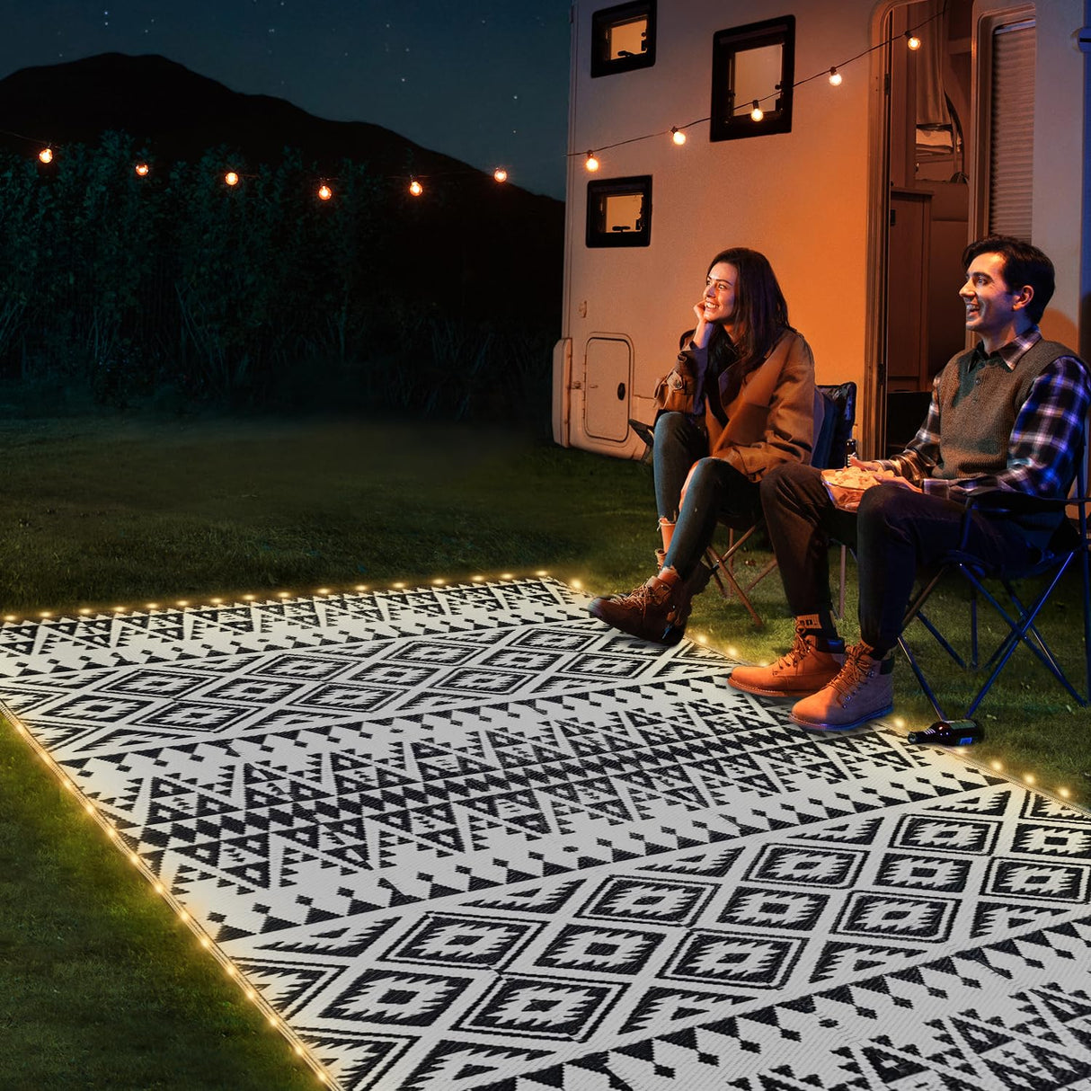 6x9ft Waterproof Outdoor Rug with LED Lights, Bohemia Reversible Plastic Straw Mat for Patio RV Camping Picnic Balcony Beach Deck Indoor Outdoor Carpet, Black&White DiiKoo