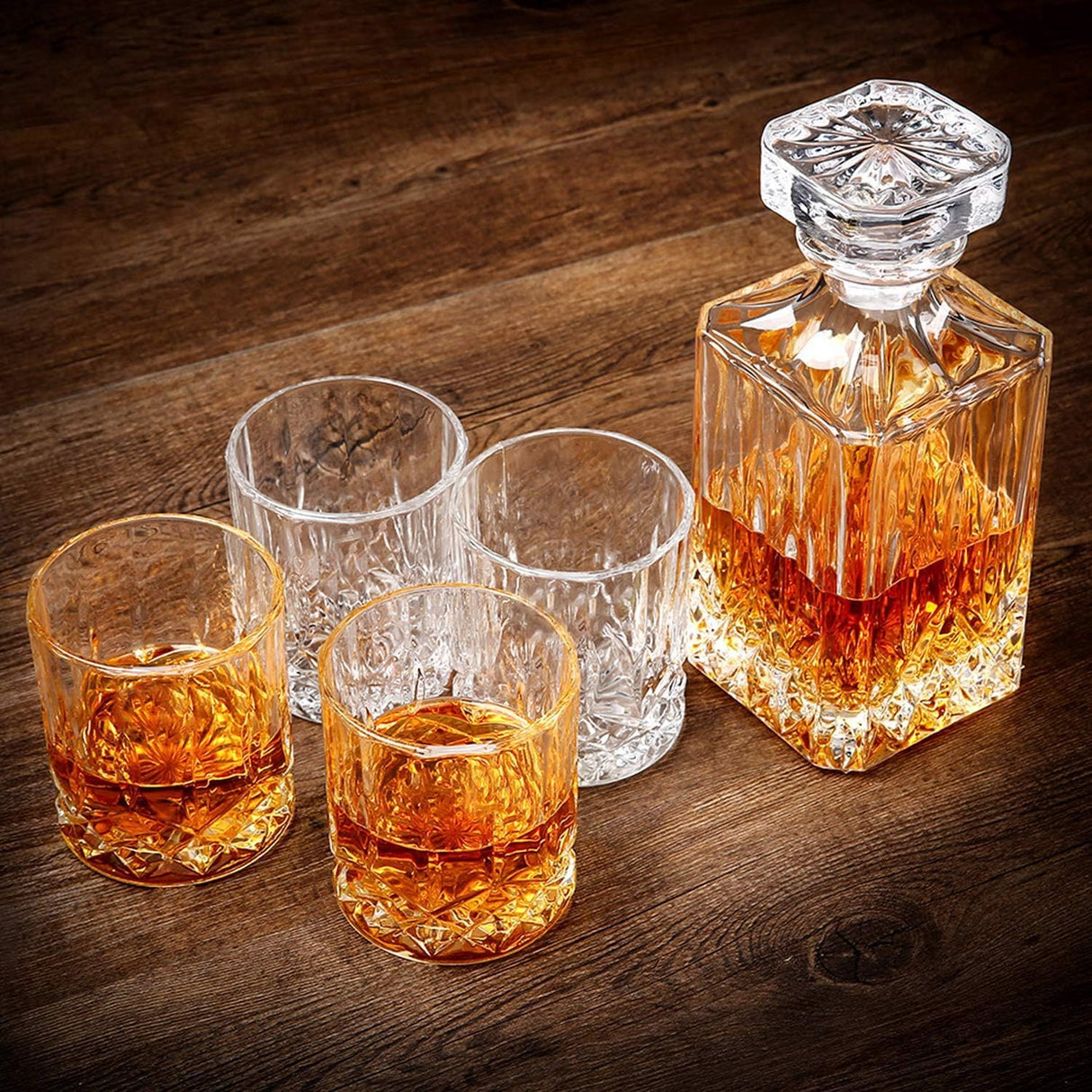 LIGHTEN LIFE Whiskey Decanter Set for Men,Crystal Whiskey Glasses and Decanter Set in Gift Box,Non-Lead Glass Decanter Set,Bourbon Decanter Set for Whiskey Lovers,Liquor Decanter Set for Dad Husband LIGHTEN LIFE