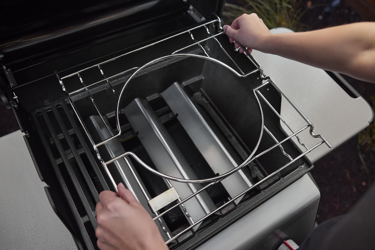 Weber SPIRIT 2-Burner Grill E-210 Liquid Propane Black Weber