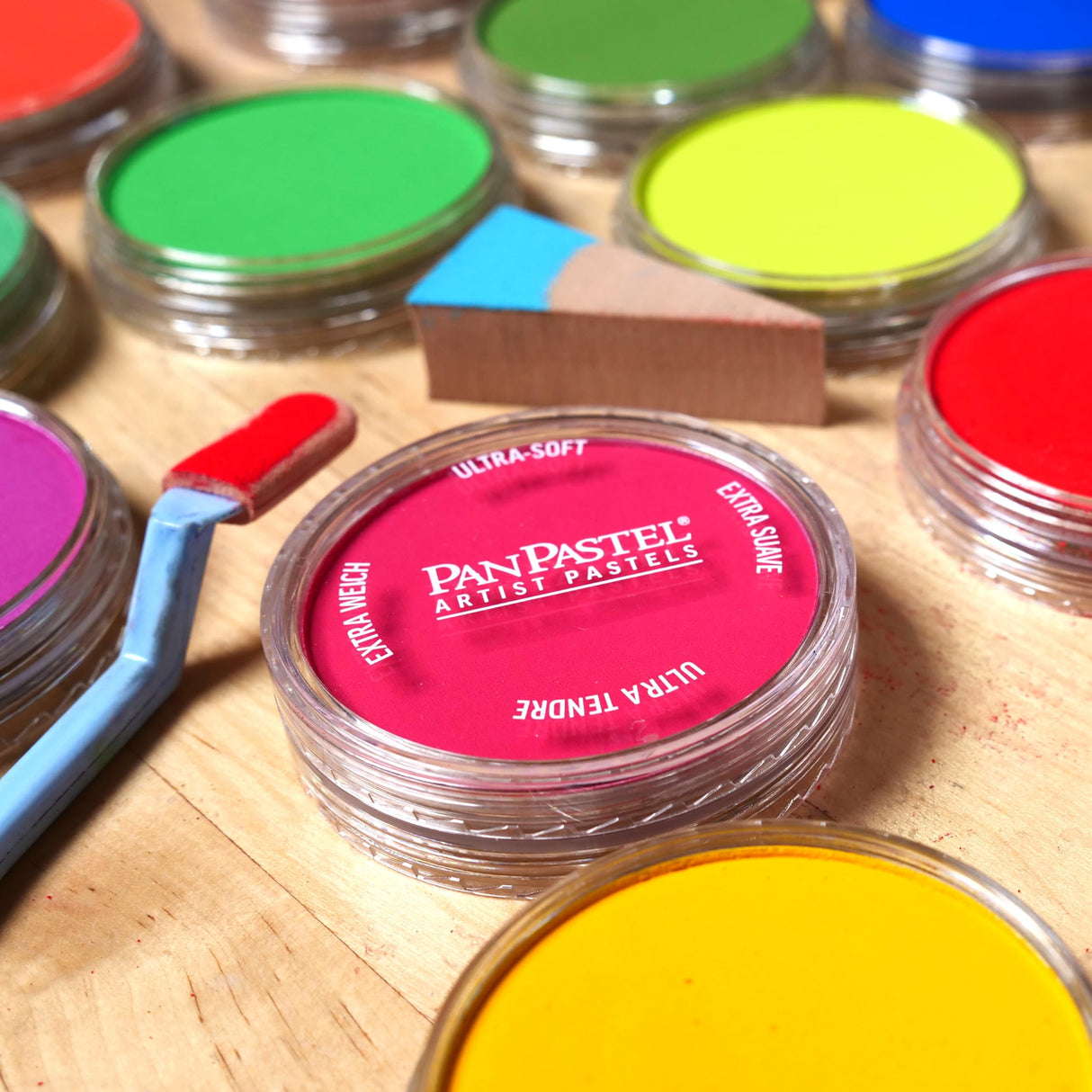 PanPastel Artist Pastels by GOLDEN, Painting Set, 30 Color, Professional Artist Pastels, Unique Pan Format (cake-like) PanPastel