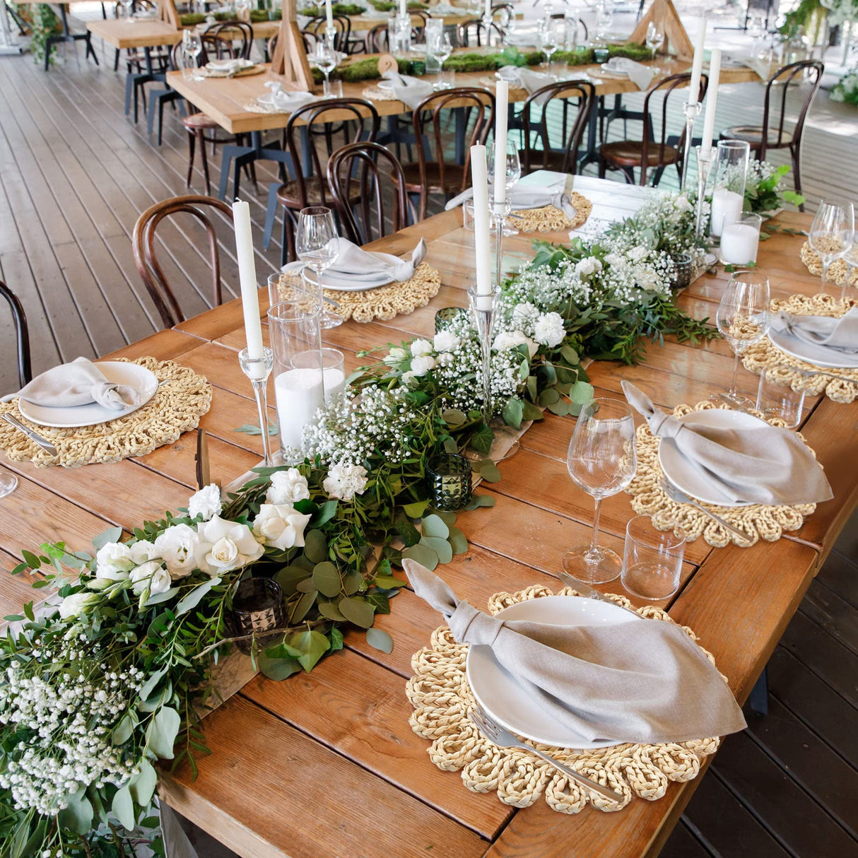 Zopeal 16 Pieces 11 Inches Woven Round Placemats Rattan Chargers Wicker Boho Placemats Natural Braided Table Mats Corn Husk Place Mats Wicker Charger Plates for Wedding(Hollow) Zopeal