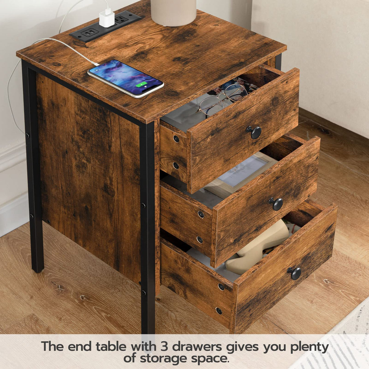 HOOBRO Nightstand with Charging Station, Side Table with 3 Drawers and Storage Shelf, End Table with USB Ports, Retro Industrial Style Bedside Table, for Living Room, Bedroom, Rustic Brown BF461BZ01G2 HOOBRO