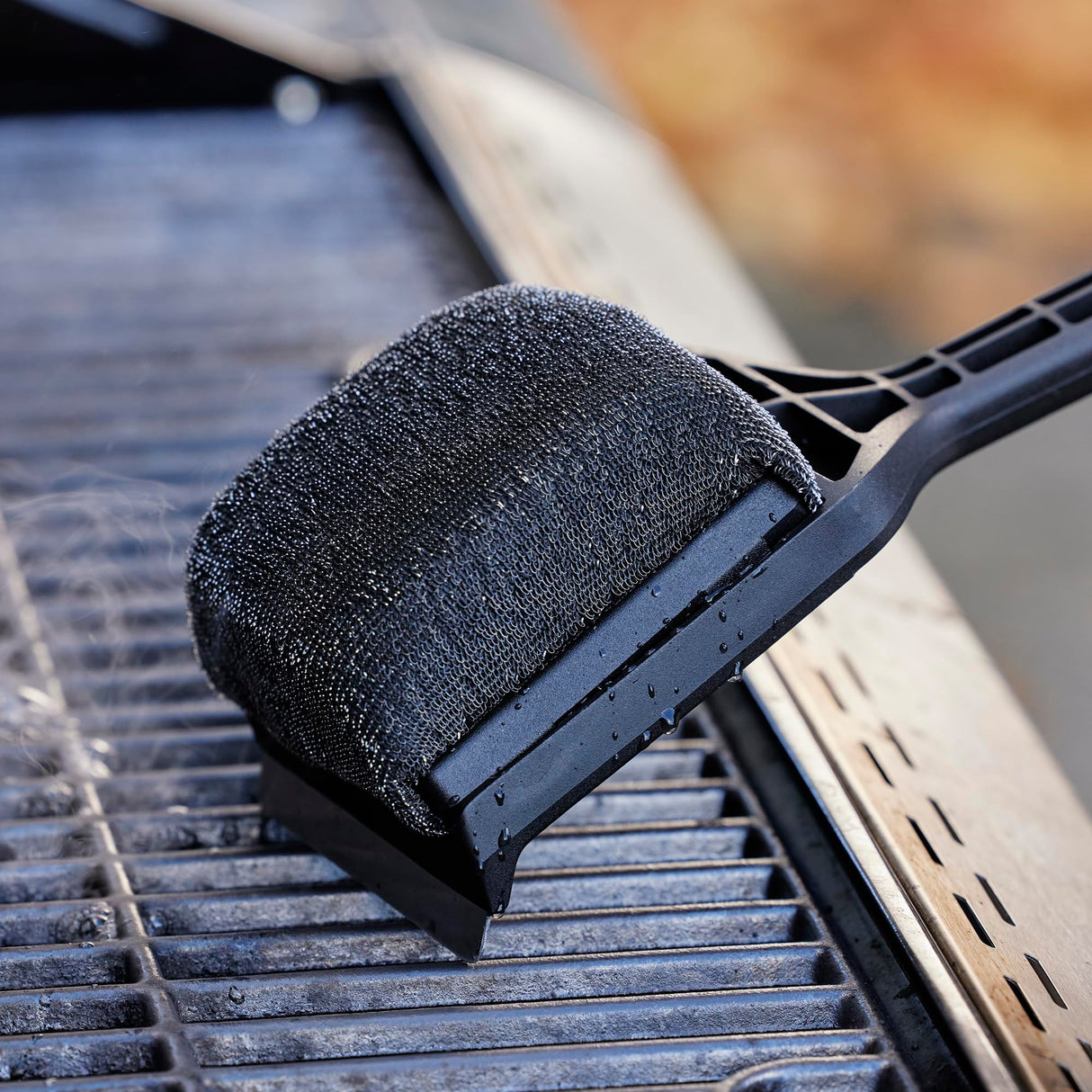 Mr. Bar-B-Q Steam Clean BBQ Brush Powered by Scrub Daddy Mr. Bar-B-Q