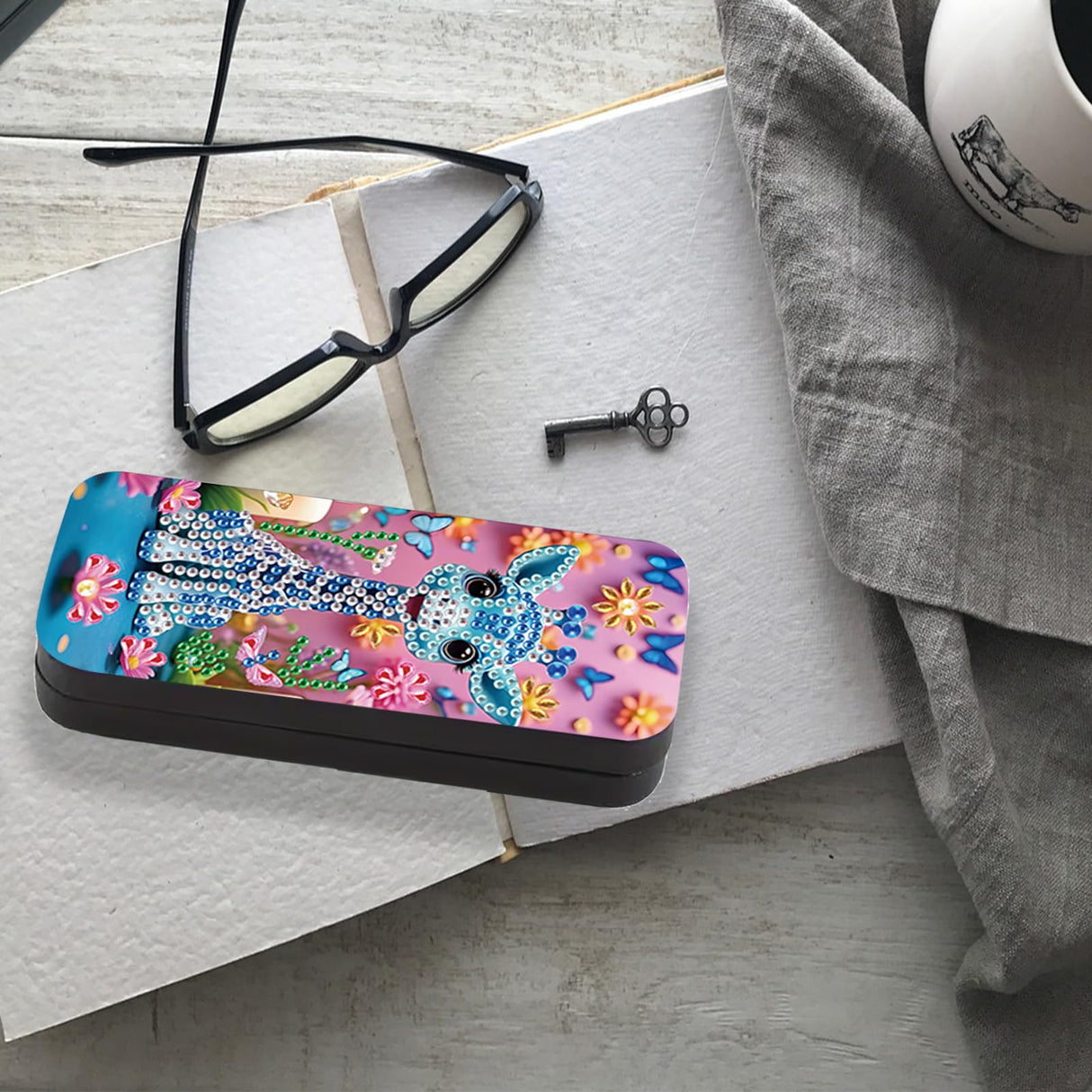 JISHSHAY Diamond Art Glasses Case Giraffe Diamond Painting Glasses Holder Gem Art Sunglasses Holder Gem Painting Sunglass Organizer Mosaic Kits for Adults Embroidery Kit Jigsaw Puzzles Eyeglass Case JISHSHAY