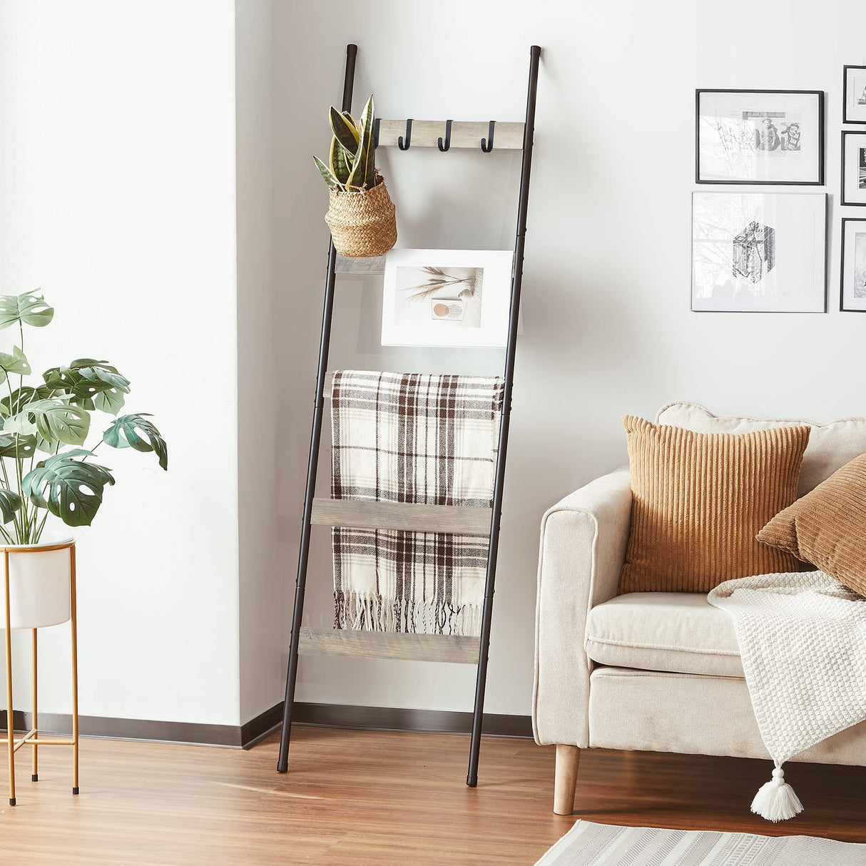 ELYKEN Blanket Ladder for Living Room, Farmhouse 5 -Tier Quilt Holder with 4 Removable Hooks for Bathroom, Wood Towel Rack Display, Wall Anchor Leaning Decorative Stand for Home Decor, White Oak ELYKEN