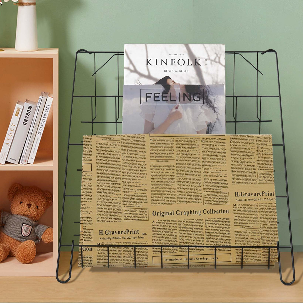 NEESEEYEE Wire Magazine Rack with 4 Open Tiers Book Signing Rack Tabletop Display Stand Holds Both Magazines and Brochures Display Rack Wire - Black NEESEEYEE
