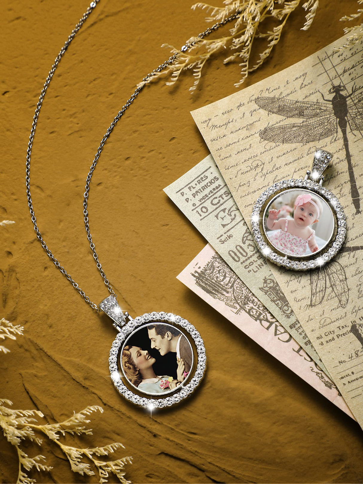 Hicarer 27 Pcs Rhinestone Bezel Pendant Trays Set Thanksgiving Gifts Christmas Gifts include 9 Round 25mm Double Sided Blank Rhinestone Bezel Tray with 18 Sublimation Blank Discs(White) Hicarer